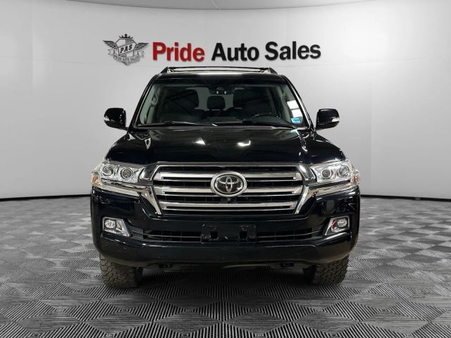 toyota land cruiser 2017 JTMCY7AJ4H4051236 image toyota land cruiser 2017 JTMCY7AJ4H4051236 image
